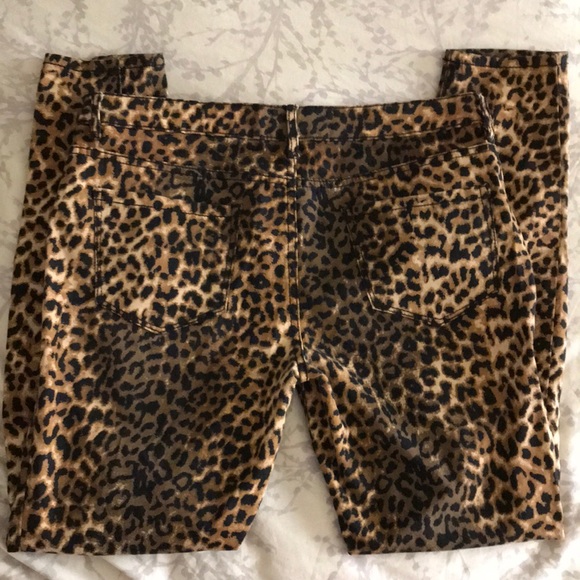F21 Cheetah / Leopard Print Jeans - Picture 3 of 4